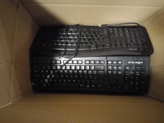 BOX OF APPROXIMATELY 15 ASSORTED KEYBOARDS TO INCLUDE - MICROSOFT , DELL, ASUS ETC