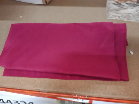 RED POLYESTER TABLECLOTH SQUARE, COLOUR AND SIZE NOT SPECIFIED 