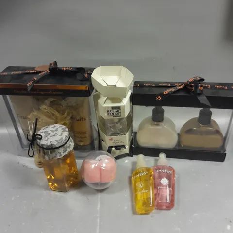 APPROXIMATELY 20 ASSORTED HEALTH & BEAUTY PRODUCTS TO INCLUDE BODY SPRAY, HONEY RUB, NAIL ART ETC - COLLECTION ONLY 