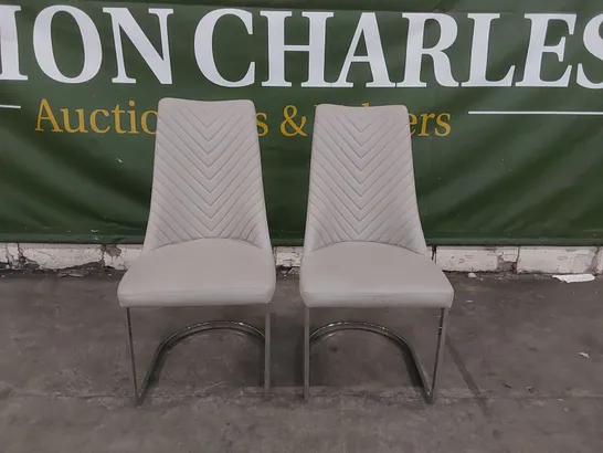 PAIR OF DESIGNER GREY DINING CHAIRS 