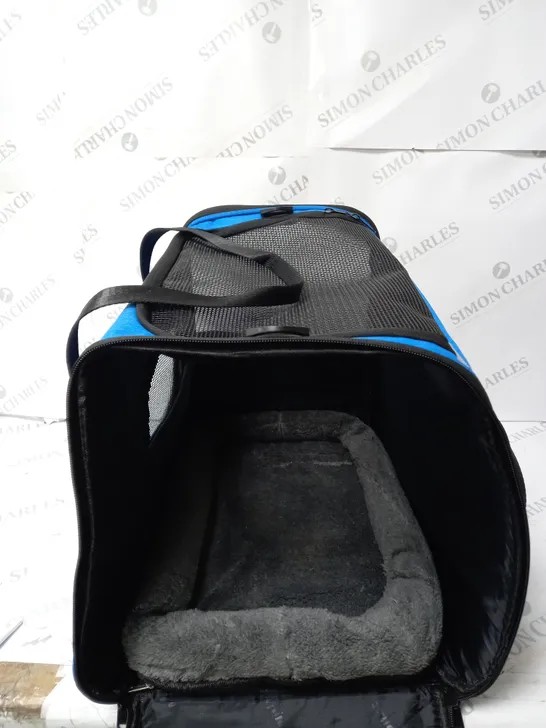 BOXED MORPILOT PET CARRIER 