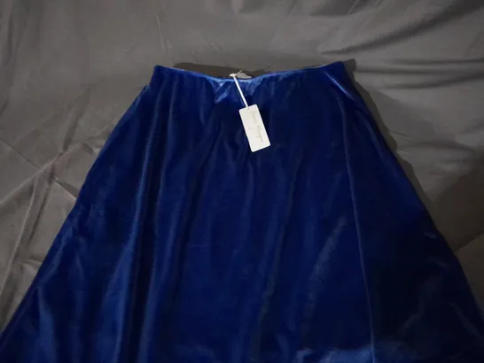 DANNII MINOGUE VELVET MIDI SKIRT IN MIDNIGHT BLUE SIZE L 