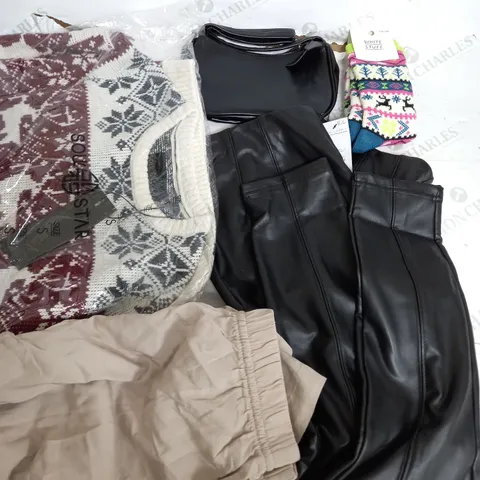 BOX OF APPROXIMATELY 22 ASSORTED CLOTHING ITEMS TO INCUDE - SOCKS , BAG , TROUSERS ETC