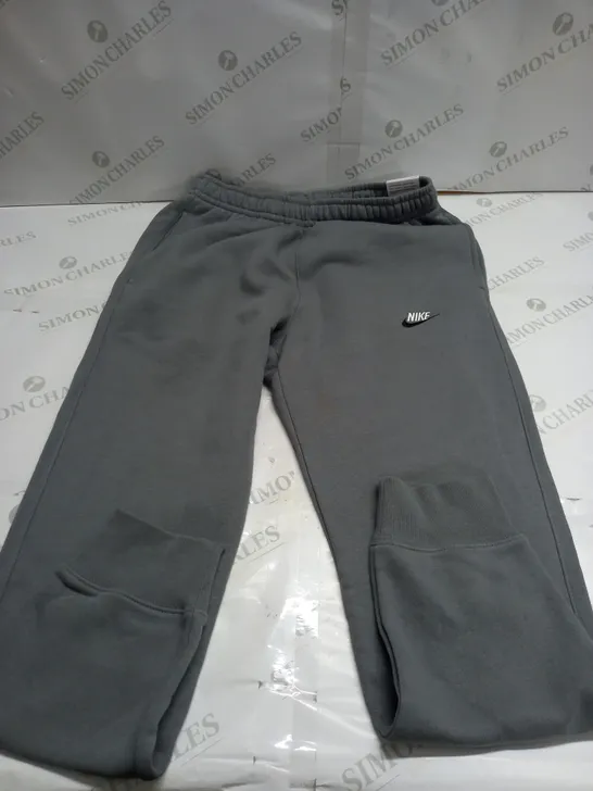 NIKE GREY JOGGING BOTTOM PANTS - MEDIUM