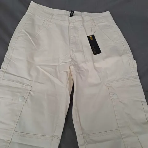 GILIPUUR OFFICIAL CARGO PANTS SIZE M 