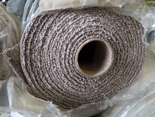 ROLL OF QUALITY B.CLASSIC CHARM HEATHER 730 EARTHY CANE CARPET APPROXIMATELY 9.7×5M