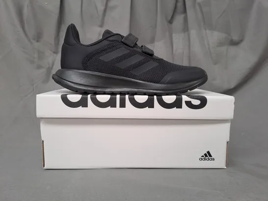 BOXED PAIR OF ADIDAS TENSAUR RUN 2.0 CF SHOES IN BLACK UK SIZE 6