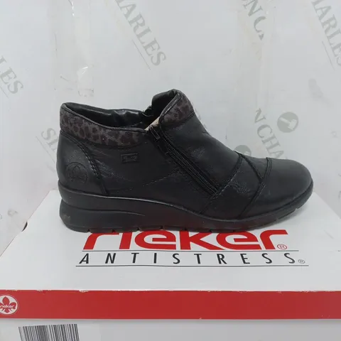 BOXED PAIR RIEKER LEATHER DOUBLE ZIP WATER RESISTANT BOOTS IN BLACK SIZE 6.5 