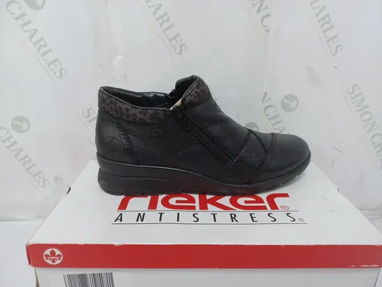 BOXED PAIR RIEKER LEATHER DOUBLE ZIP WATER RESISTANT BOOTS IN BLACK SIZE 6.5 