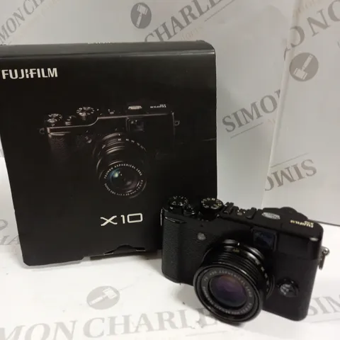 BOXED FUJIFILM X10 DIGITAL CAMERA IN BLACK 