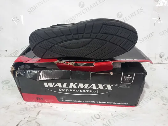 BOXED PAIR OF WALKMAXX SHOES IN BLACK UK SIZE 6.5