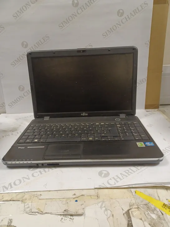 FUJITSU LIFEBOOK A512 15.6IN LAPTOP