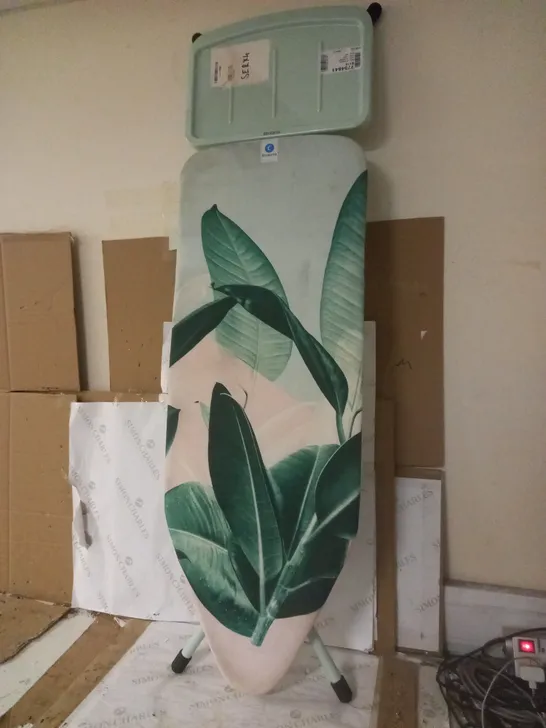 BRABANTIA 118487 TROPICAL LEAVES IRONING BOARD WITH SOLID STEAM UNIT HOLDER - COLLECTION ONLY