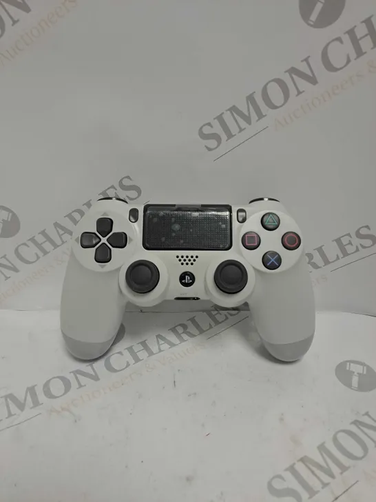 SONY PLAYSTATION 4 CONTROLLER IN GREY 