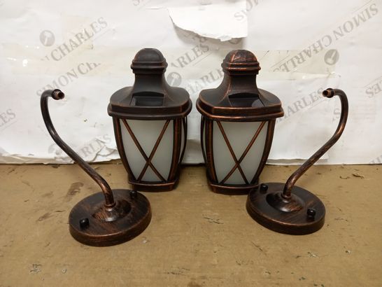 BOXED CARRIAGE FLAMING SOLAR LANTERNS RRP £29.99