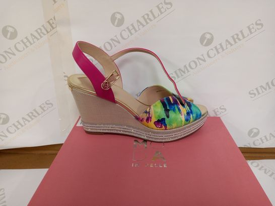 BOXED PAIR OF MODA IN PELLE WEDGED SANDALS - MULTICOLOURED SIZE 40EU