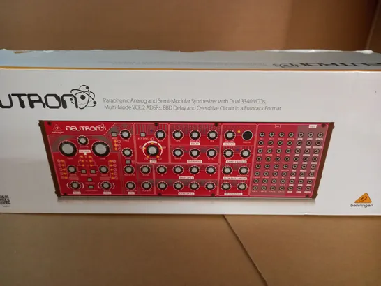 BEHRINGER NEUTRON PARAPHONIC ANALOG AND SEMI MODULAR SYNTHESIZER