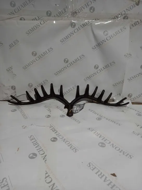 ANTLER HOOK 