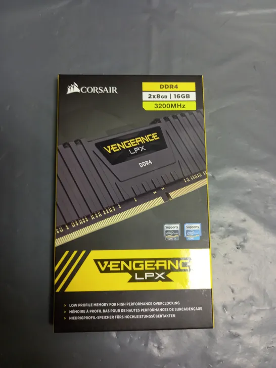 BOXED CORSAIR DDR4 2 X 8GB VENGEANCE LPX MEMORY STICK