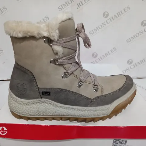 BOXED RIEKER ANTISTRESS BEIGE HIKING BOOT - SIZE 7 1/2