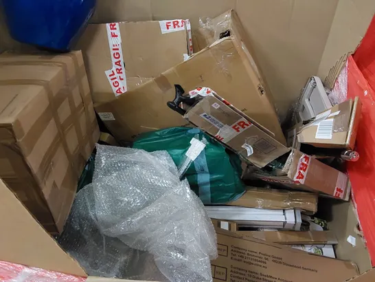 PALLET OF ASSORTED ITEMS INCLUDING: OFFICE CHAIR, AIR FRYER, LED LIGHT FIXTURE, ROLLER BLINDS