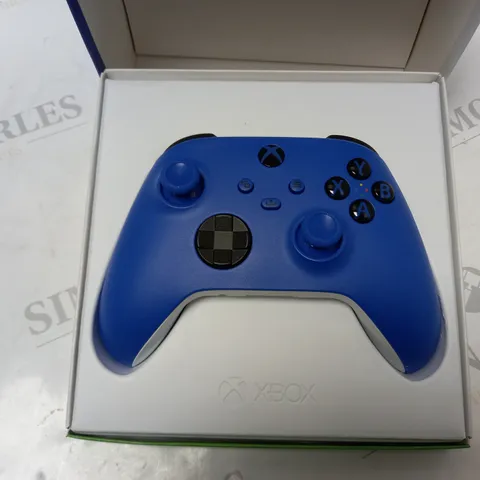 BOXED OFFICIAL XBOX WIRELESS CONTROLLER IN SHOCK BLUE