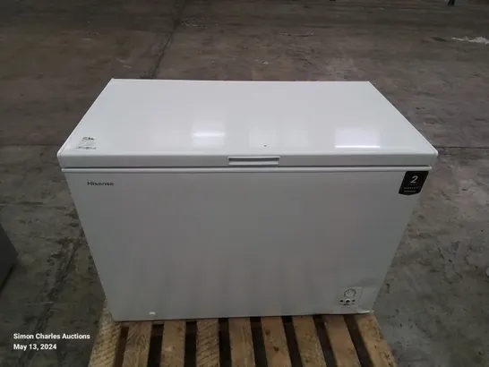 HISENSE 297L FREESTANDING CHEST FREEZER IN WHITE -COLLECTION ONLY-