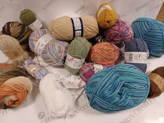 LOT OF ASSORTED YARN