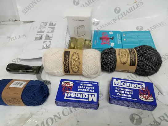  BOX OF ASSORTED HOUSEHOLD ITEMS TOO INCLUDE WOOL , ADAPTER AND CLEANING SACHETS 