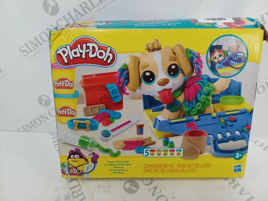 BOXED PLAY-DOH CARE N CARRY VET RRP £21.99