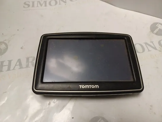 TOMTOM GPS SYSTEM