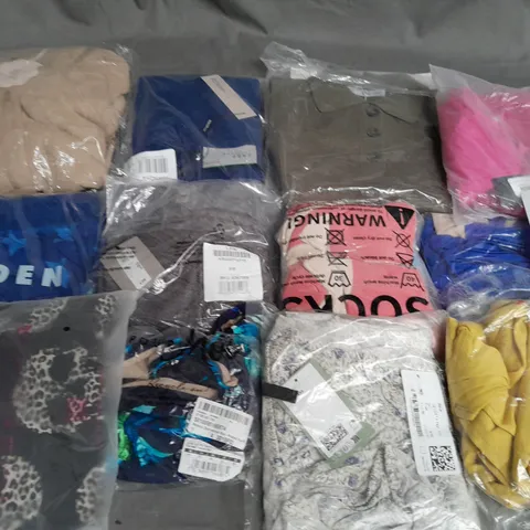 LARGE QUANTITY OF ASSORTED BAGGED CLOTHING ITEMS TO INCLUDE BODEN, BELLAVIE, POUR MOI AND ROMAN - VARIOUS SIZES