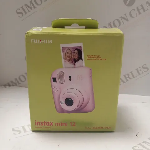 BOXED FUJIFILM INSTAX MINI 12 INSTANT CAMERA