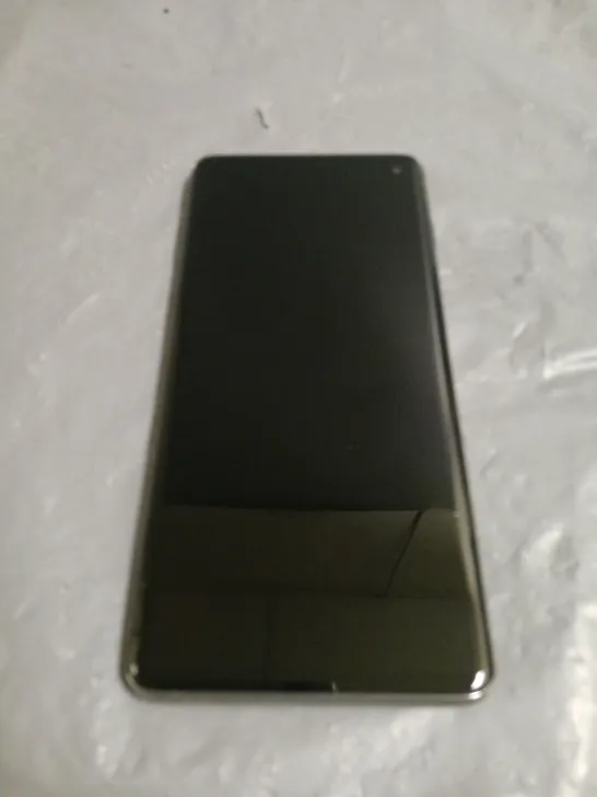 UNBOXED SAMSUNG GALAXY S10 MOBILE PHONE 