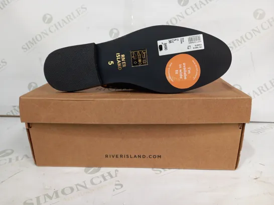 BOXED PAIR OF RIVER ISLAND PANINI SLIP-ON SHOES IN BLACK W. GOLD EFFECT STUDS UK SIZE 5