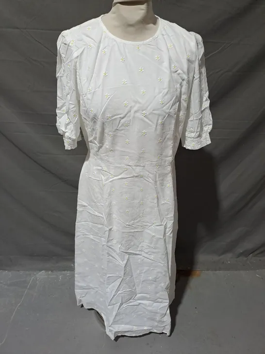 GREAT PLAINS DAISY EMBROIDERED MIDI DRESS IN WHITE SIZE 14